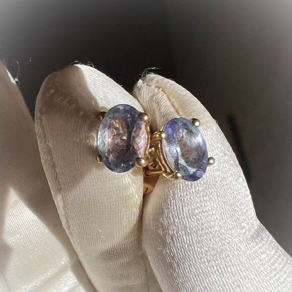 14k Gold- Alexandrite Tanzanite -1.8cttw- Natural Color Changing -Stud Earrings - Picture 8 of 16